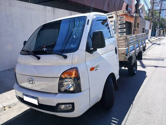 HYUNDAI HR 2.5 LONGO SEM CAÇAMBA 4X2 16V 130CV TURBO INTERCOOLER DIESEL 2P MANUAL